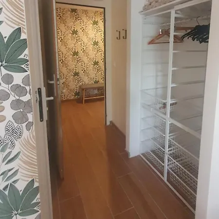 Les Pins Parking Prive Exterieur Lit King Size 180 Bed & Breakfast Nimes