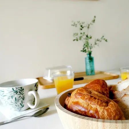 Couette-café Les Pins Parking Privé Extérieur